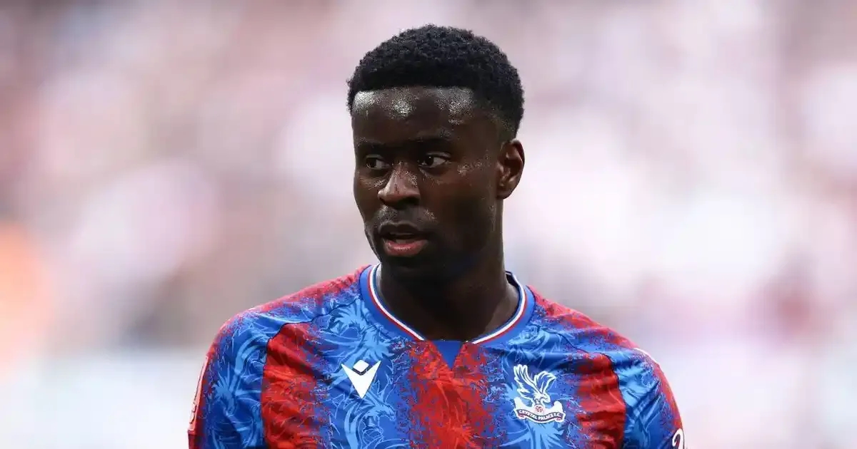 Marc Guehi: Crystal Palace sẵn sàng bán trung vệ đắt giá giữa sự quan tâm của Liverpool và các ông lớn Premier League