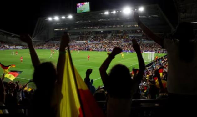 Sân vận động Gtech Community Stadium: Từ Griffin Park đến biểu tượng của Brentford