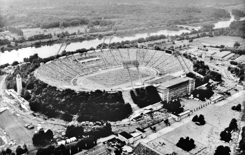 Red Bull Arena Leipzig: Từ Di Tích Xưa Cũ Đến Biểu Tượng Hiện Đại