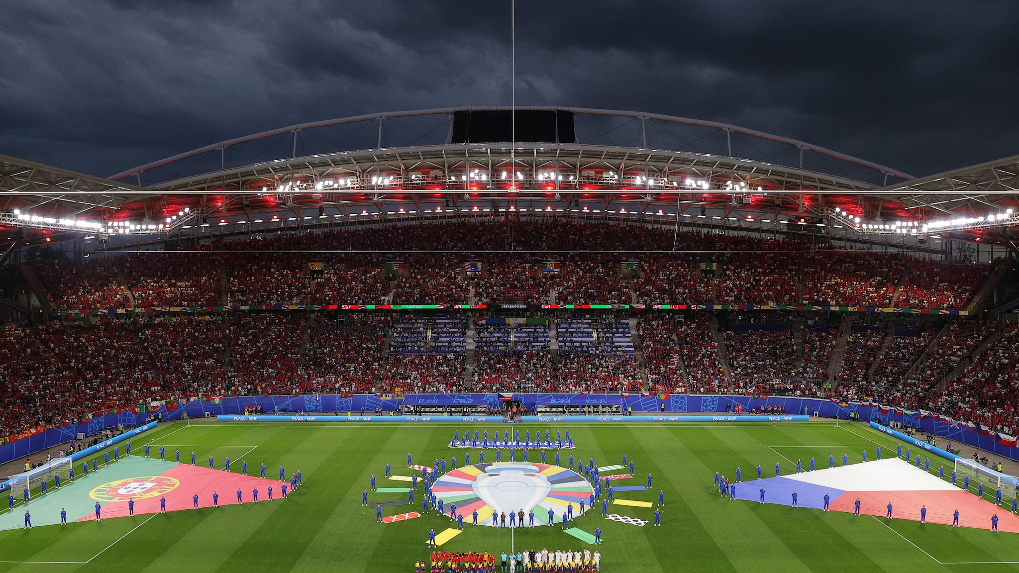 Red Bull Arena Leipzig: Từ Di Tích Xưa Cũ Đến Biểu Tượng Hiện Đại